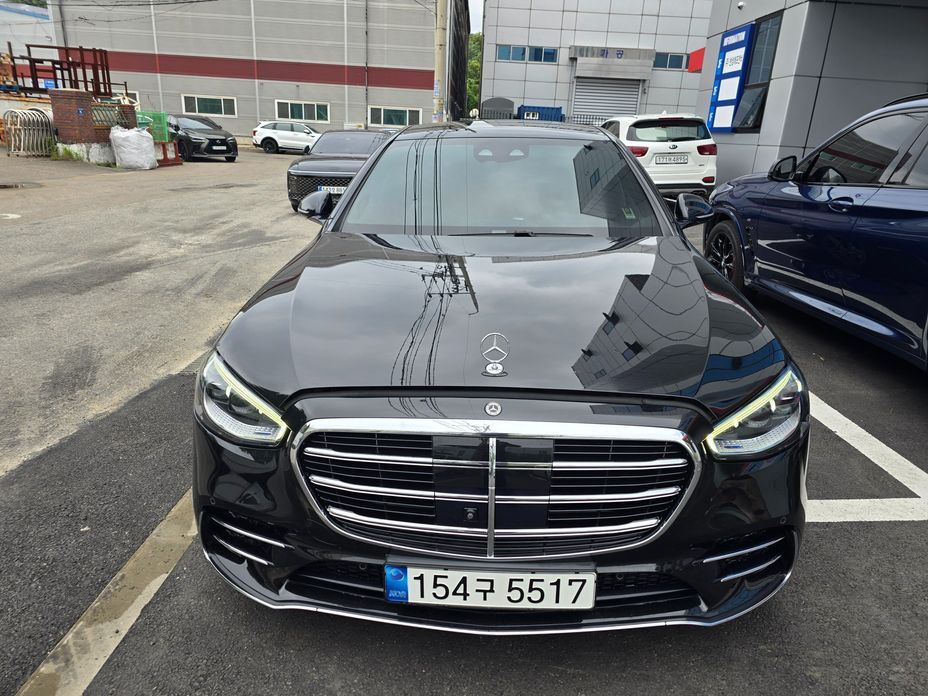Mercedes-Benz S-Class 2021