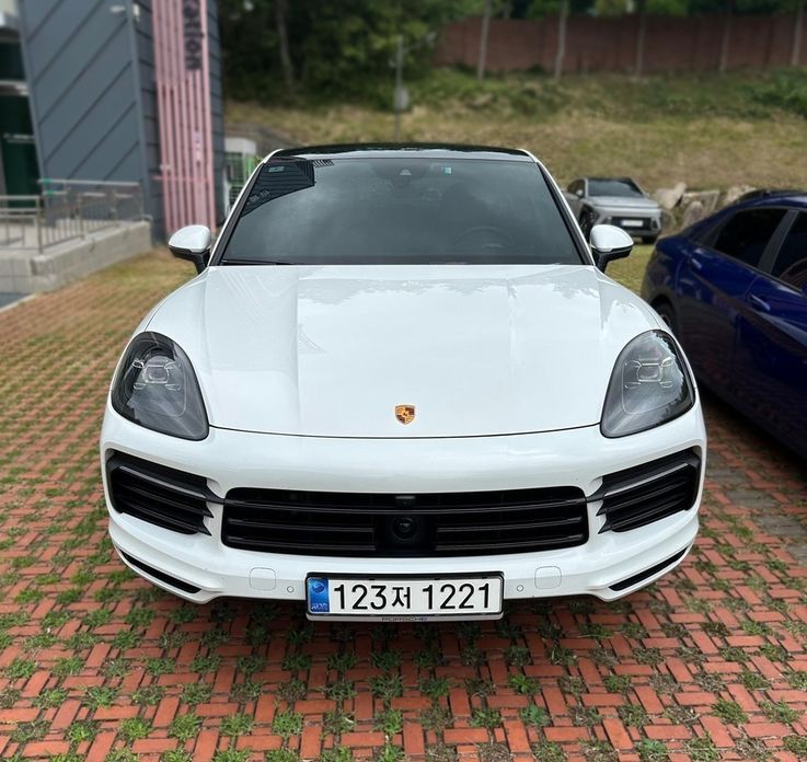 Porsche Cayenne 2023