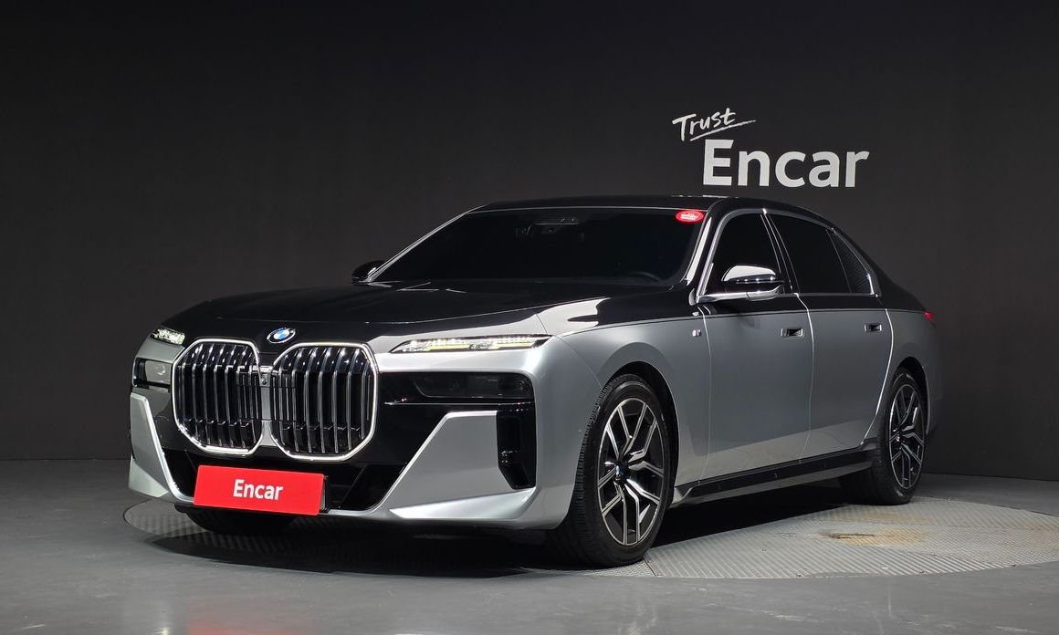 BMW 7-Series 2023