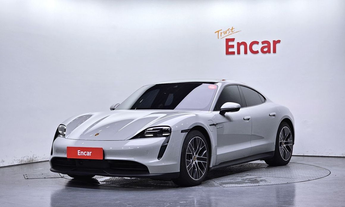 Porsche Taycan 2024