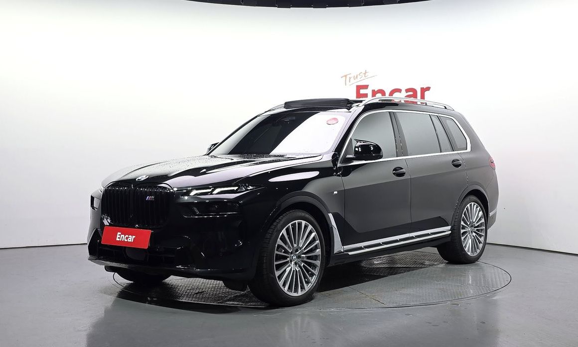 BMW X7 2025