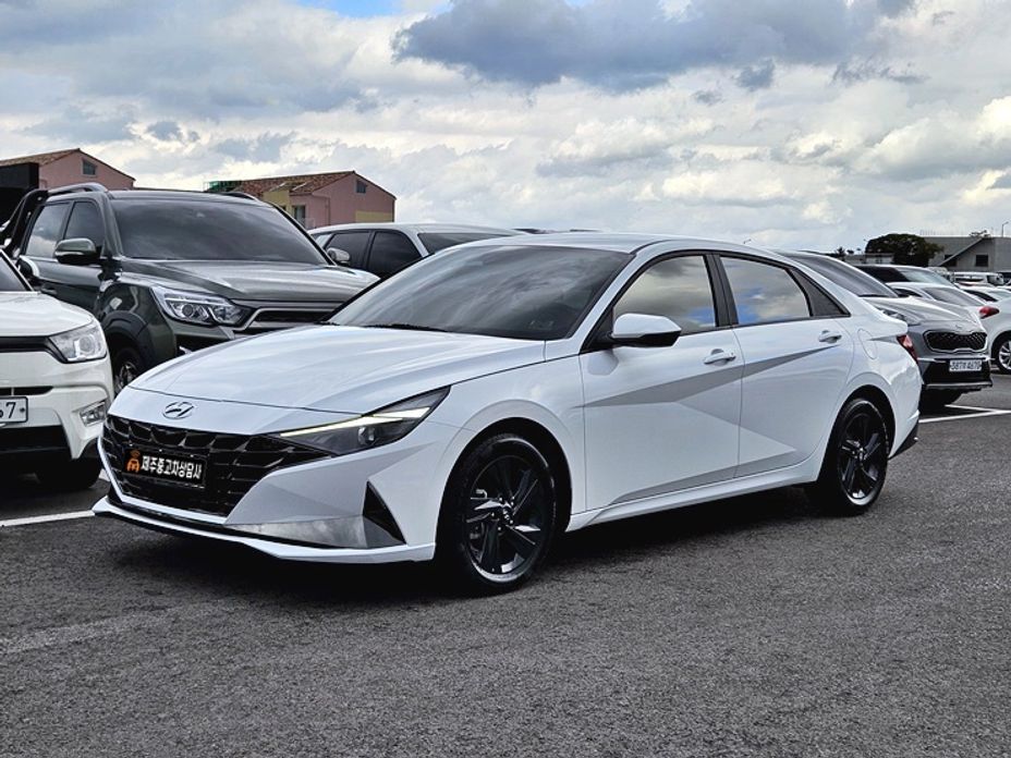 Hyundai AVANTE 2022