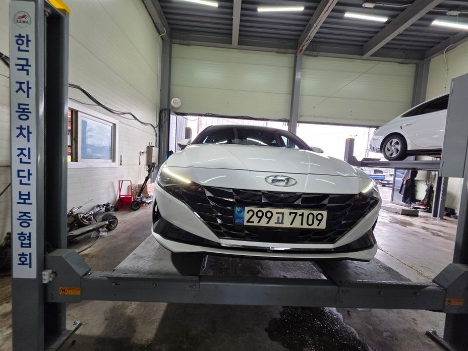 Hyundai AVANTE 2023
