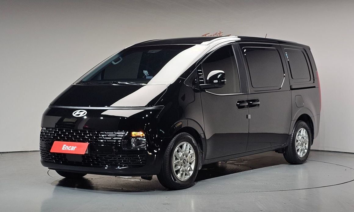Hyundai Staria 2025