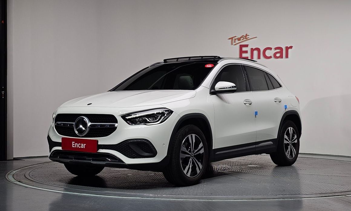 Mercedes-Benz GLA-Class 2021