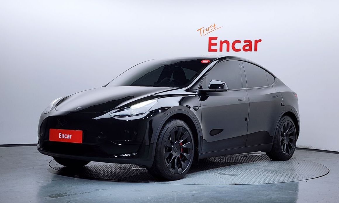 Tesla Model Y 2023