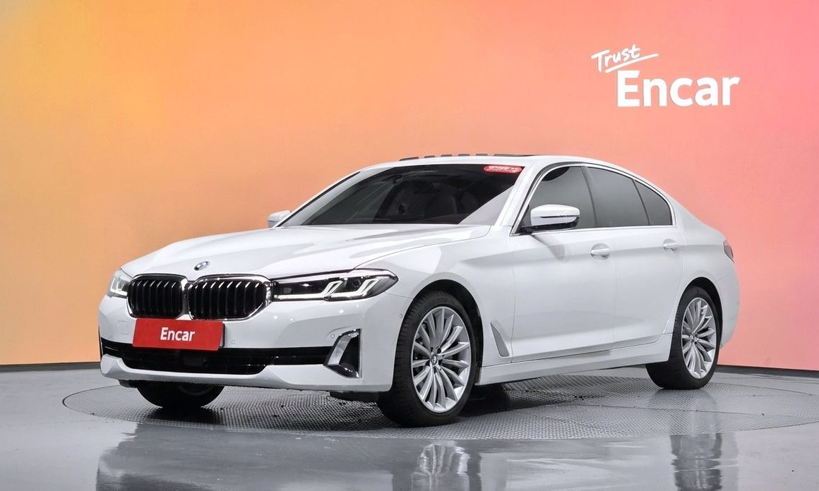 BMW 5-Series 2023
