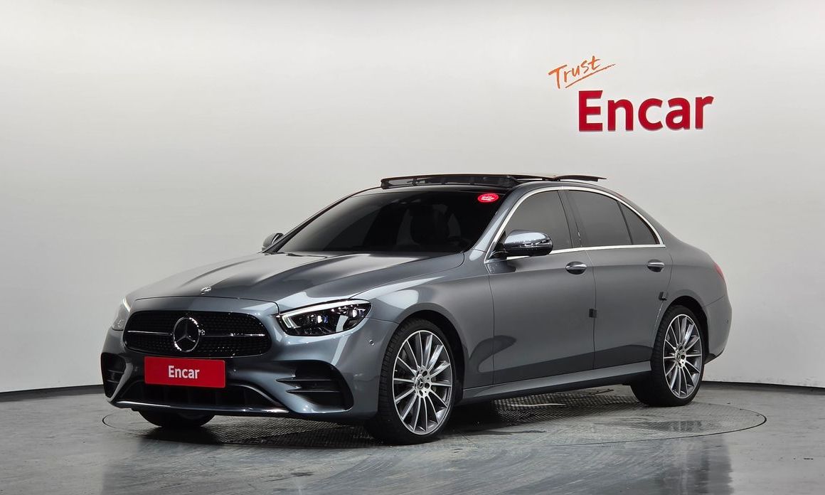Mercedes-Benz E-Class 2022