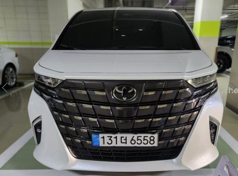 Toyota Alphard 2024