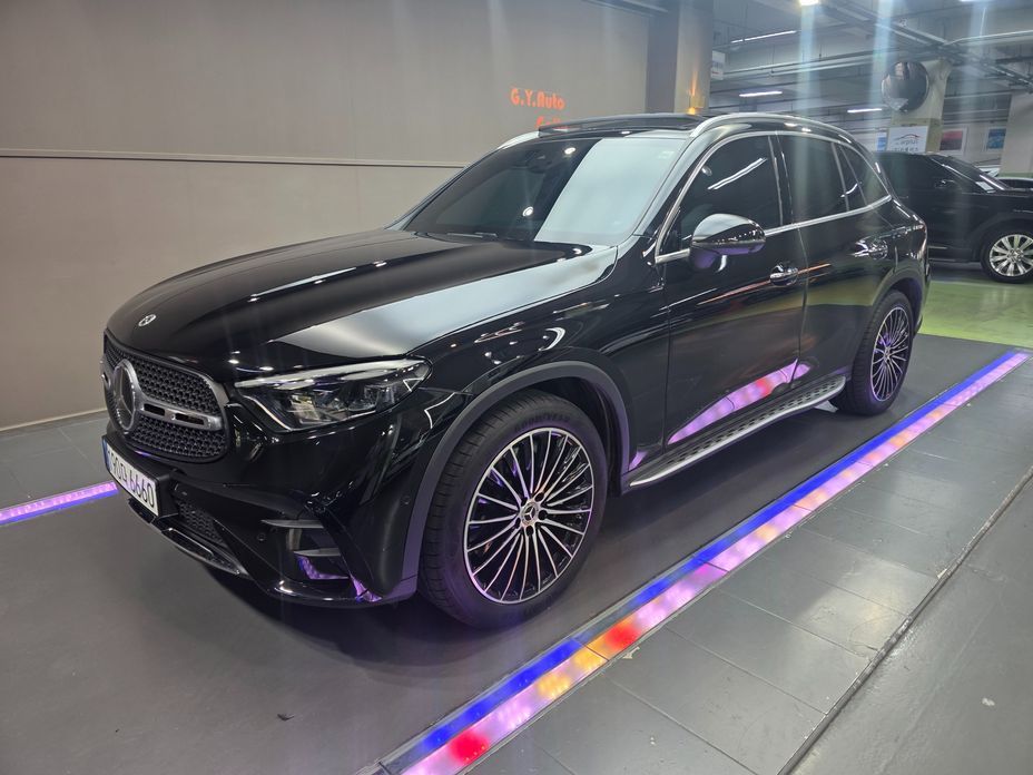 Mercedes-Benz GLC-Class 2024