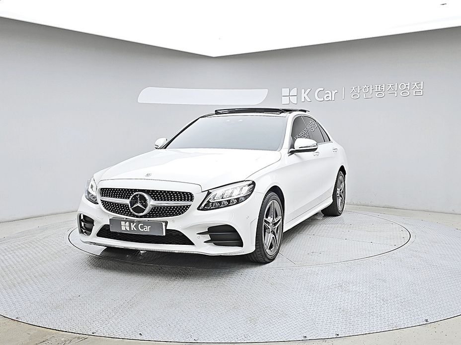 Mercedes-Benz C-Class 2021
