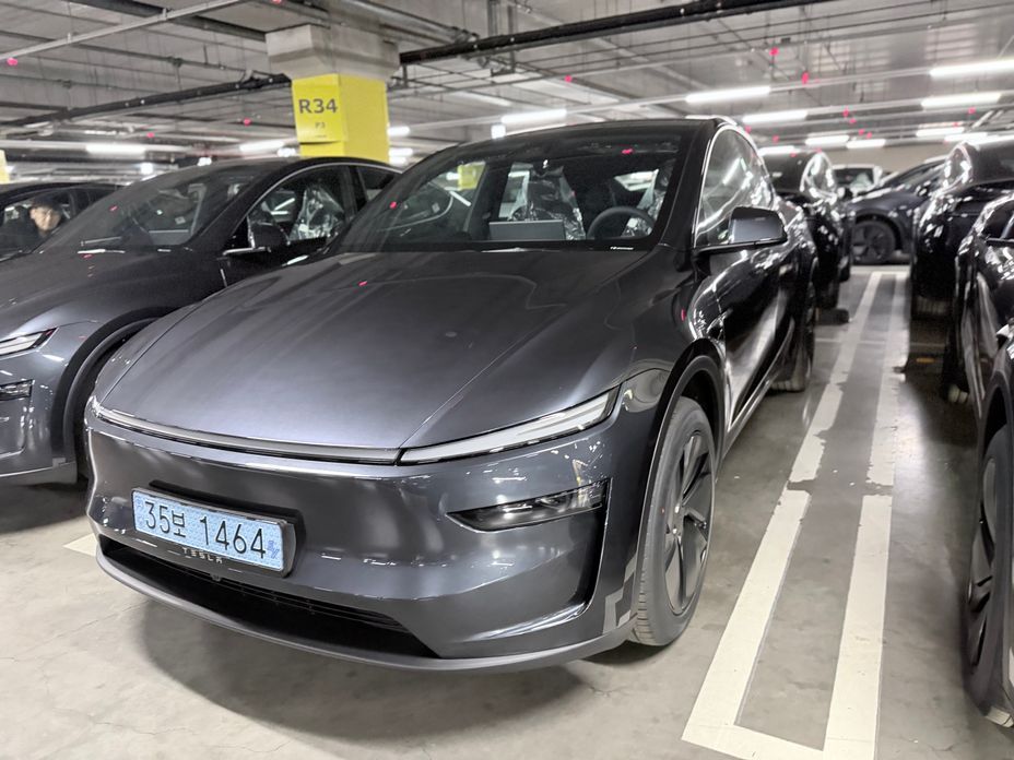 Tesla Model Y 2026