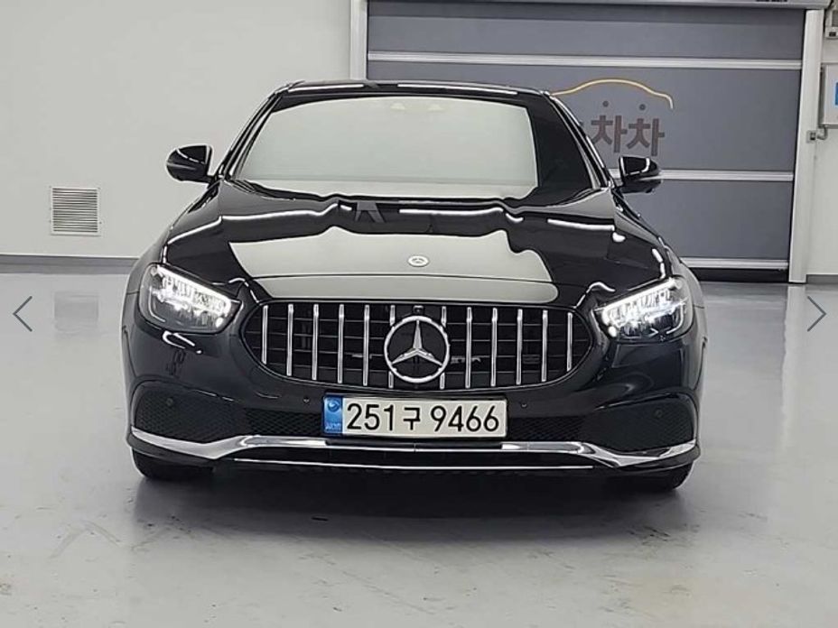 Mercedes-Benz E-Class 2022