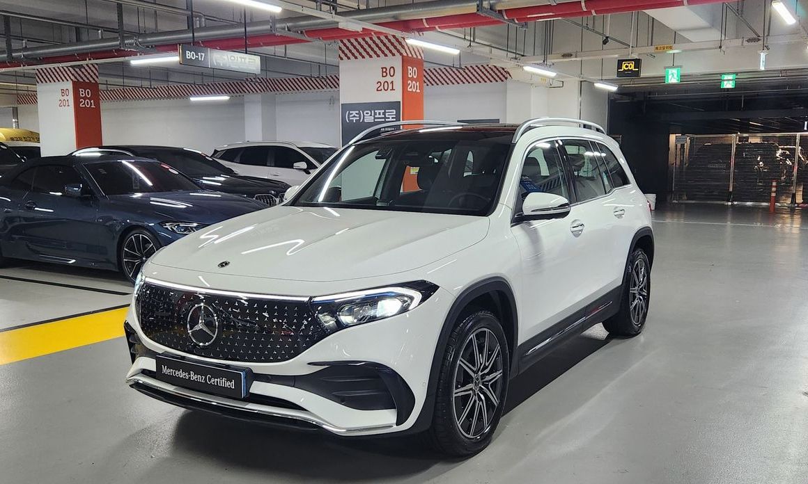 Mercedes-Benz EQB 2026