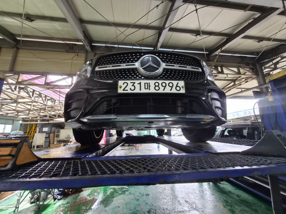 Mercedes-Benz GLB-Class 2020