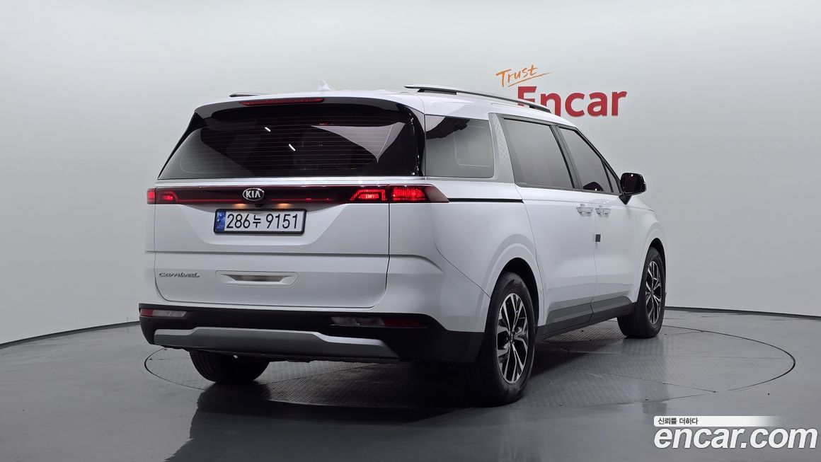 Kia Canival 2021