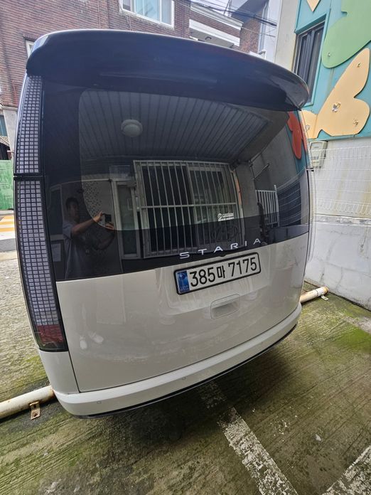 Hyundai Staria 2025