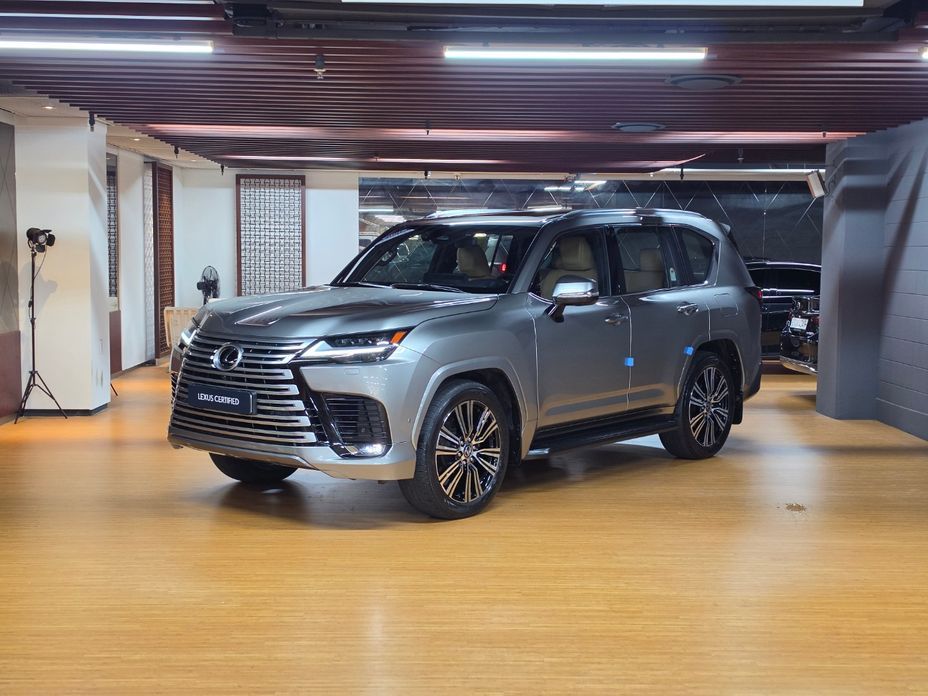 Lexus LX 2025