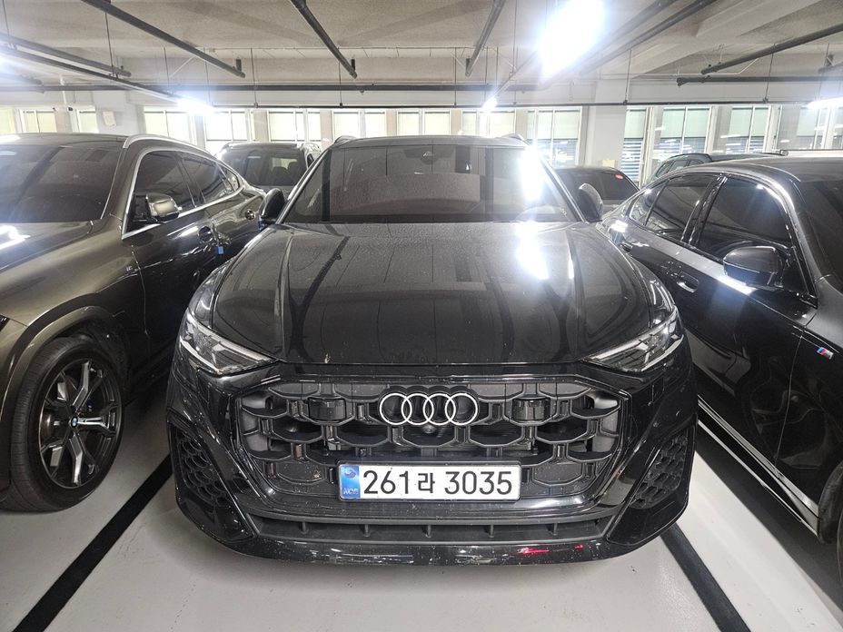 Audi Q8 2025