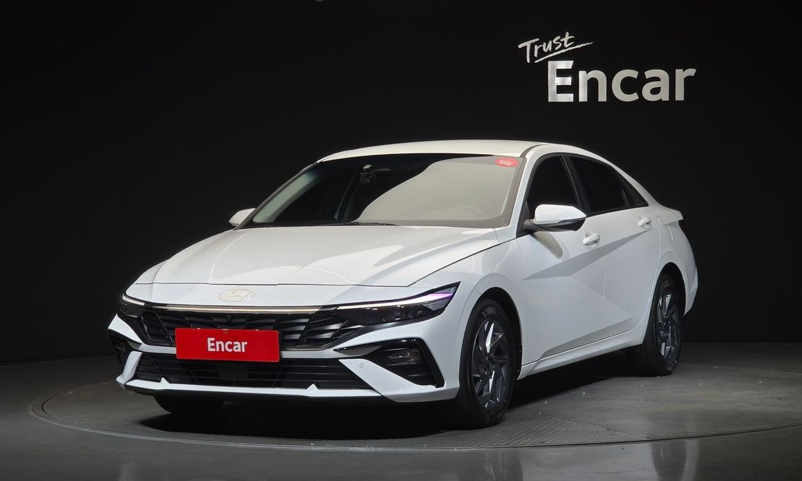 Hyundai AVANTE 2024