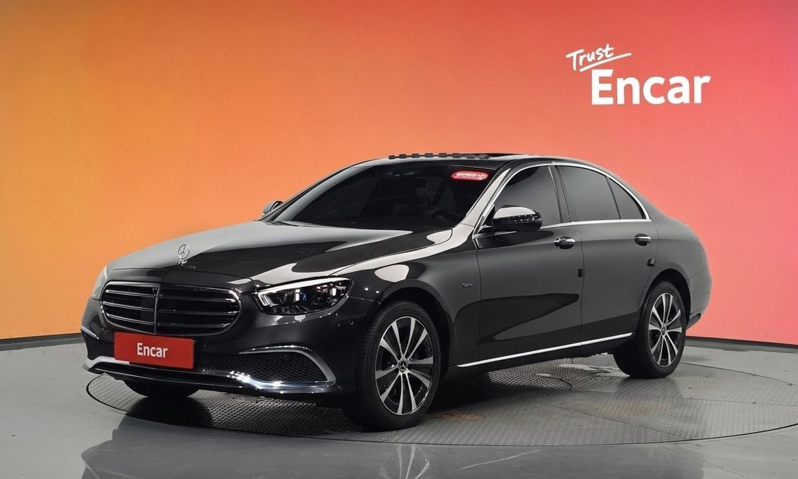 Mercedes-Benz E-Class 2021