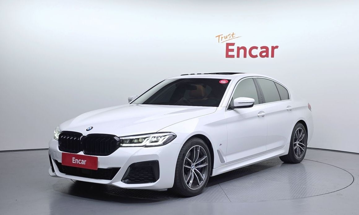 BMW 5-Series 2023