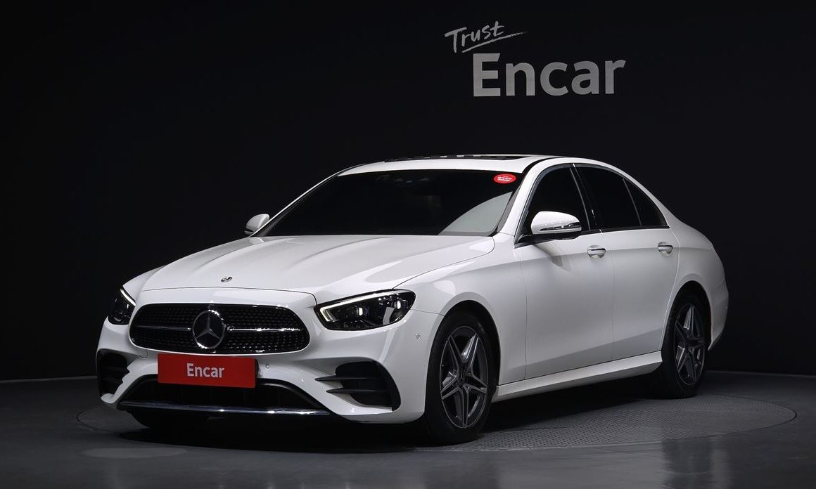 Mercedes-Benz E-Class 2023