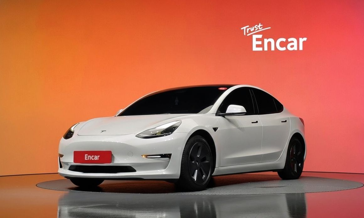 Tesla Model 3 2022