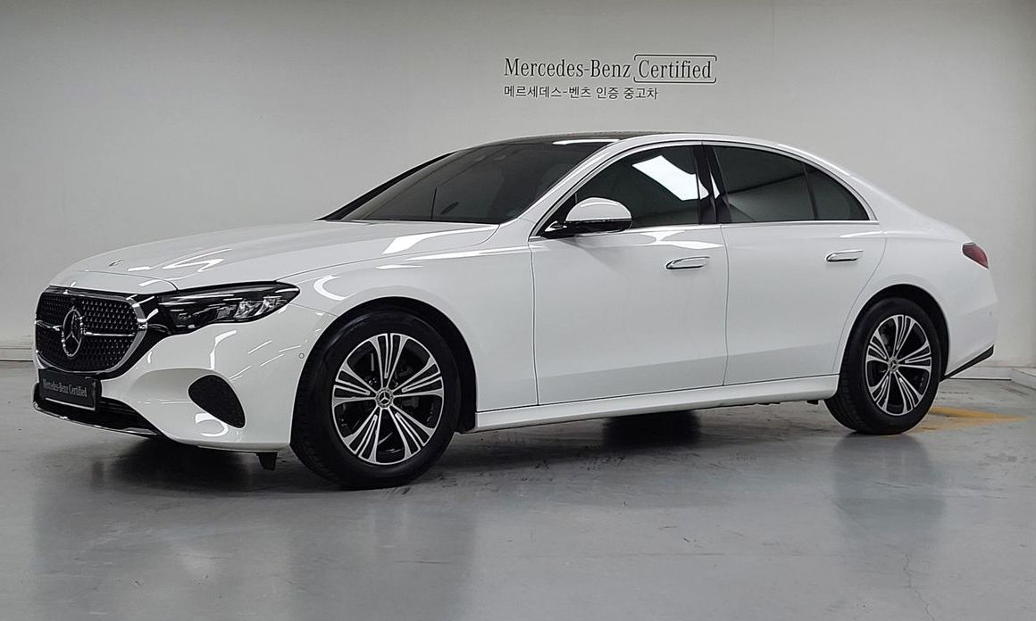 Mercedes-Benz E-Class 2024