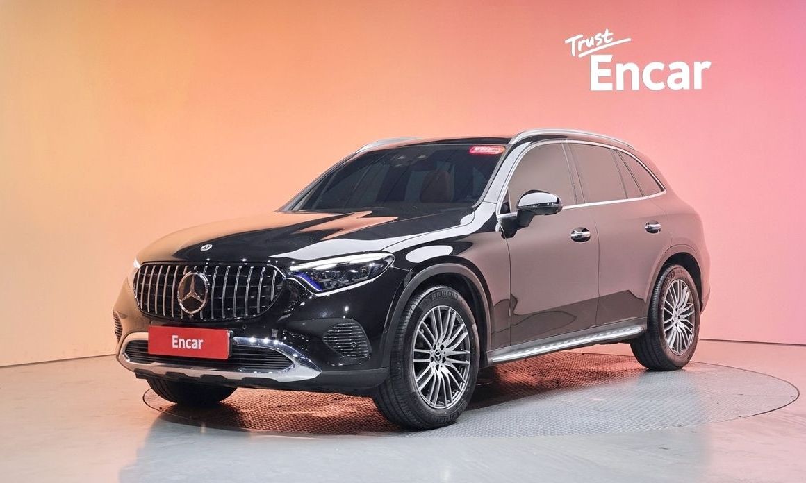 Mercedes-Benz GLC-Class 2025