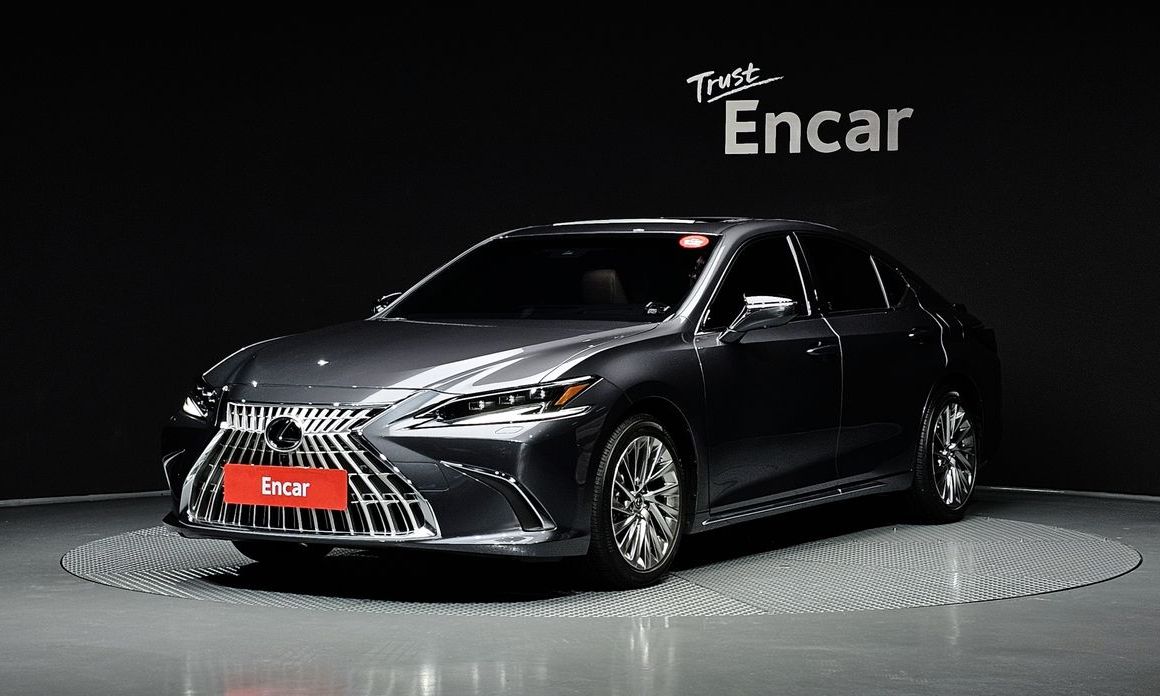 Lexus ES 2026
