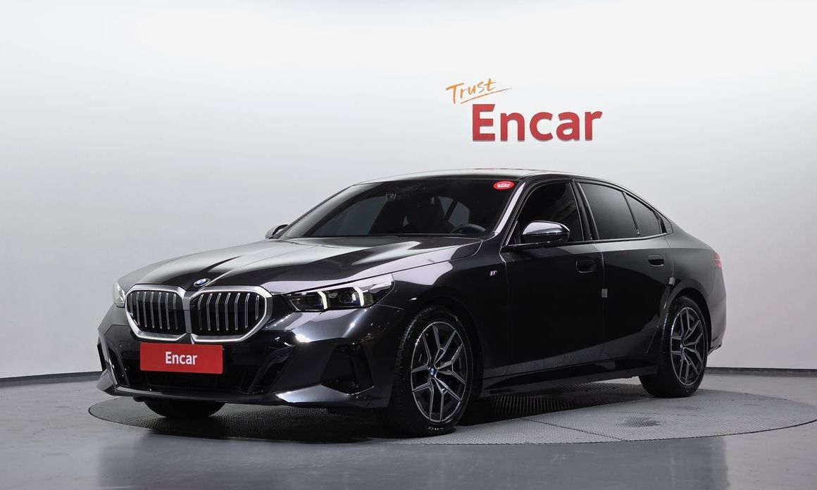 BMW 5-Series 2025