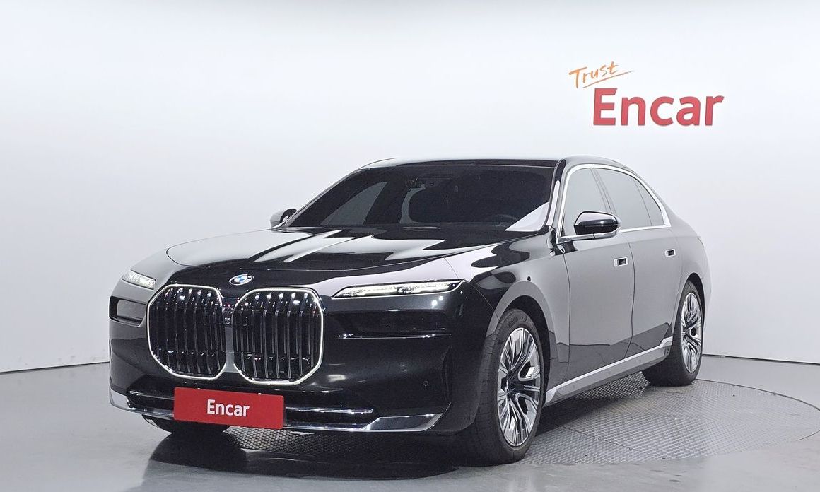 BMW 7-Series 2023