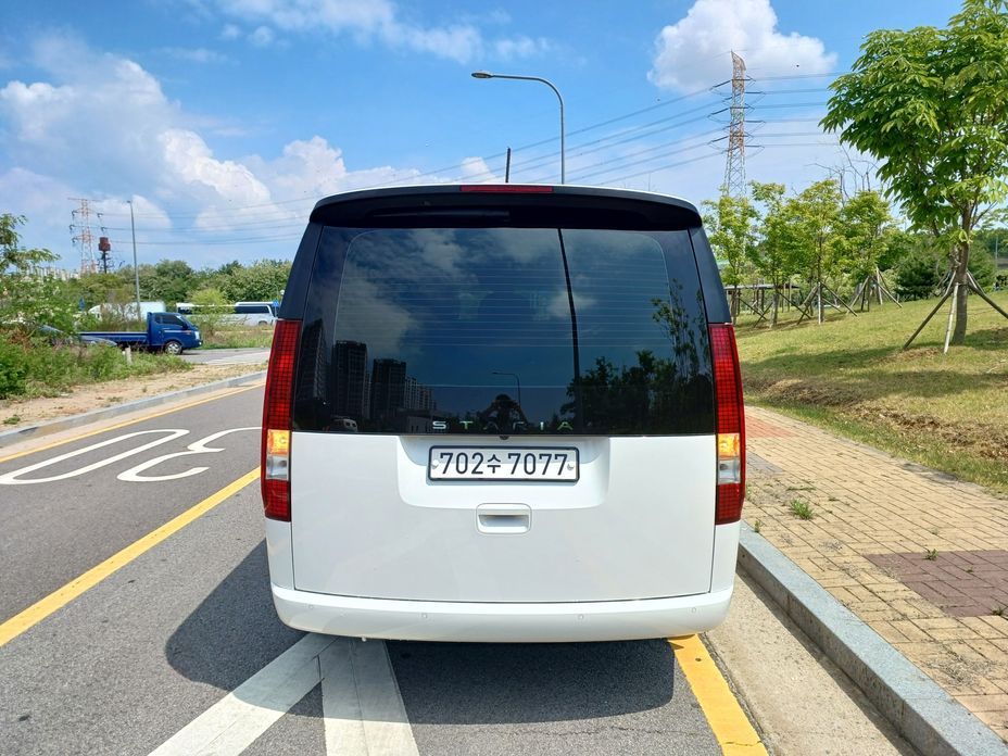 Hyundai Staria 2025