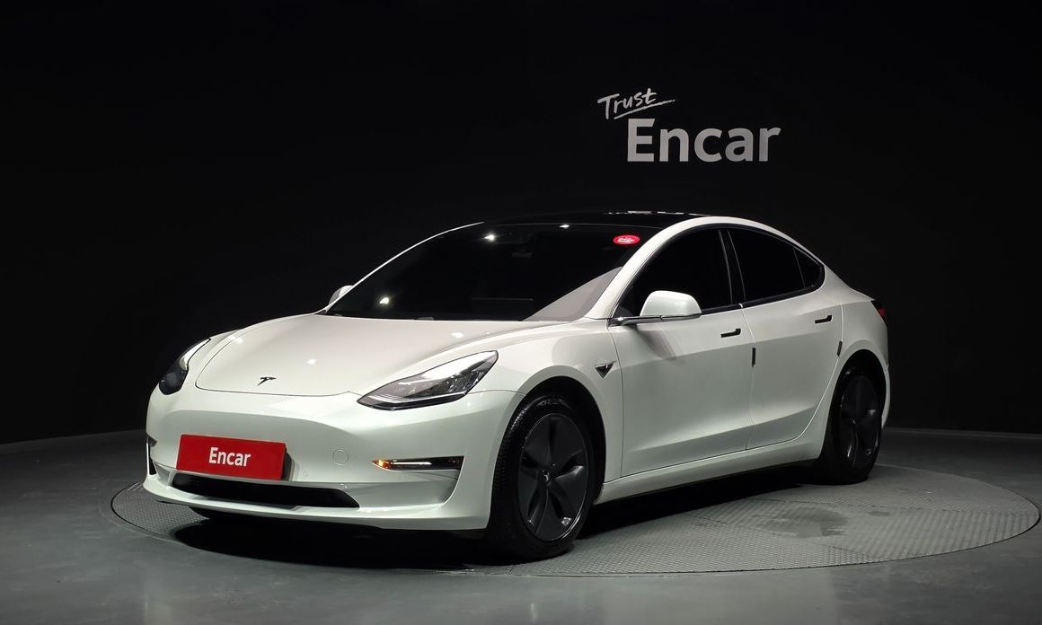 Tesla Model 3 2020