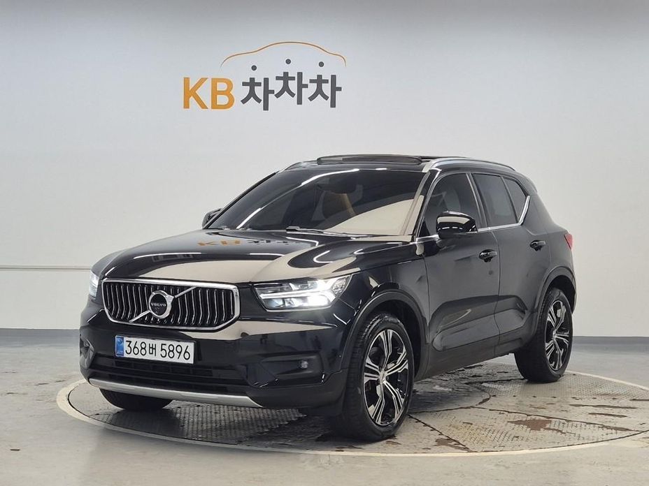 Volvo XC40 2021