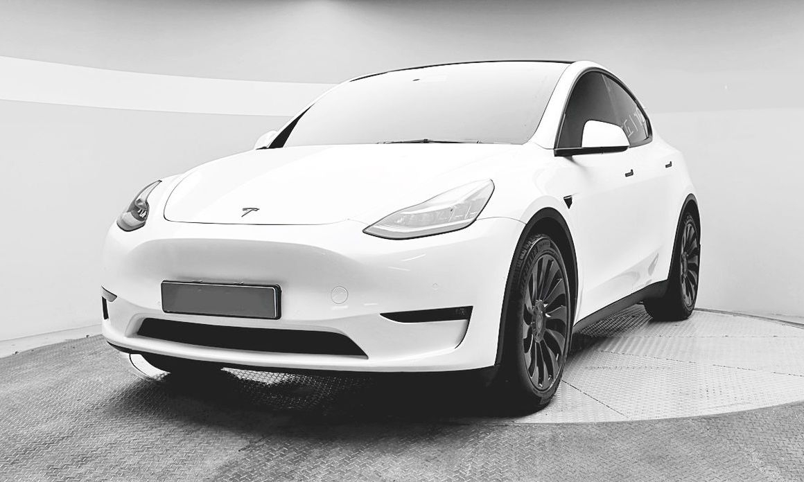 Tesla Model Y 2021