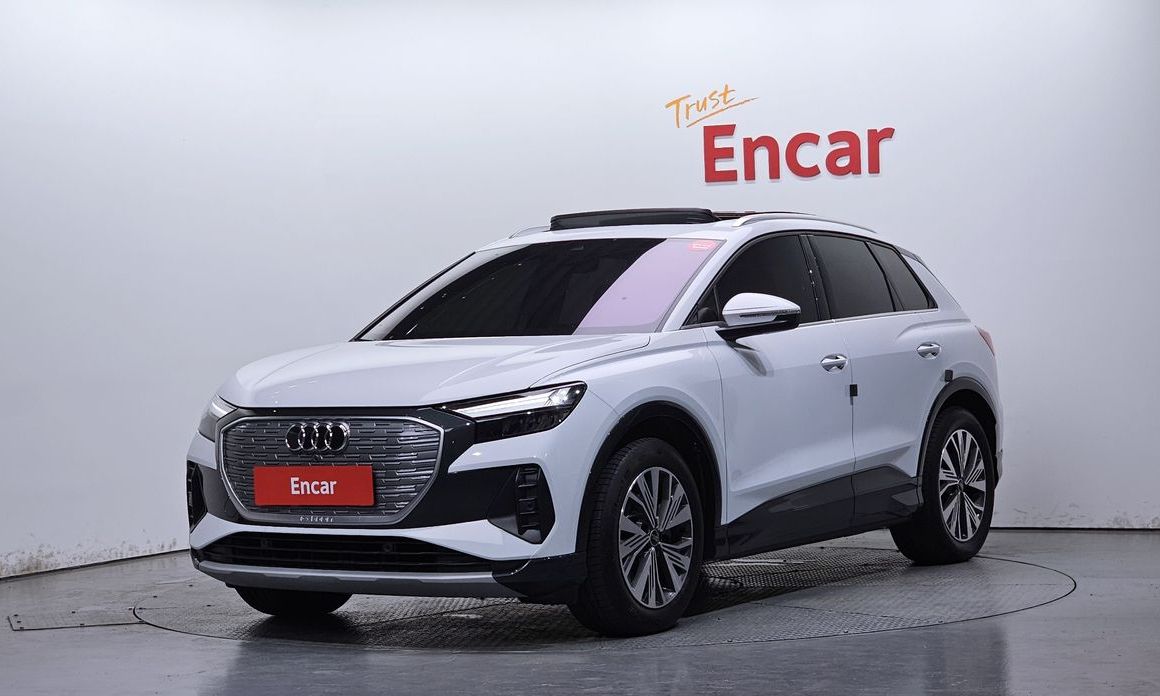 Audi Q4 e-tron 2025