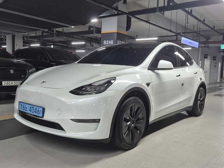 Tesla Model Y 2022