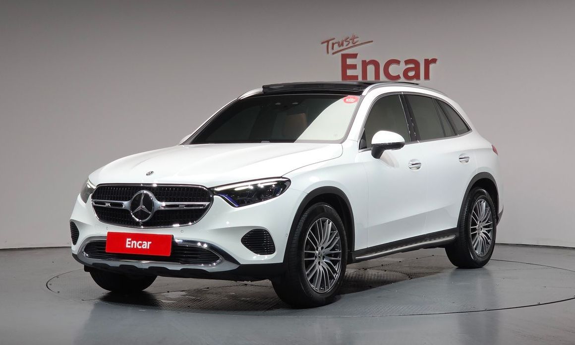 Mercedes-Benz GLC-Class 2025