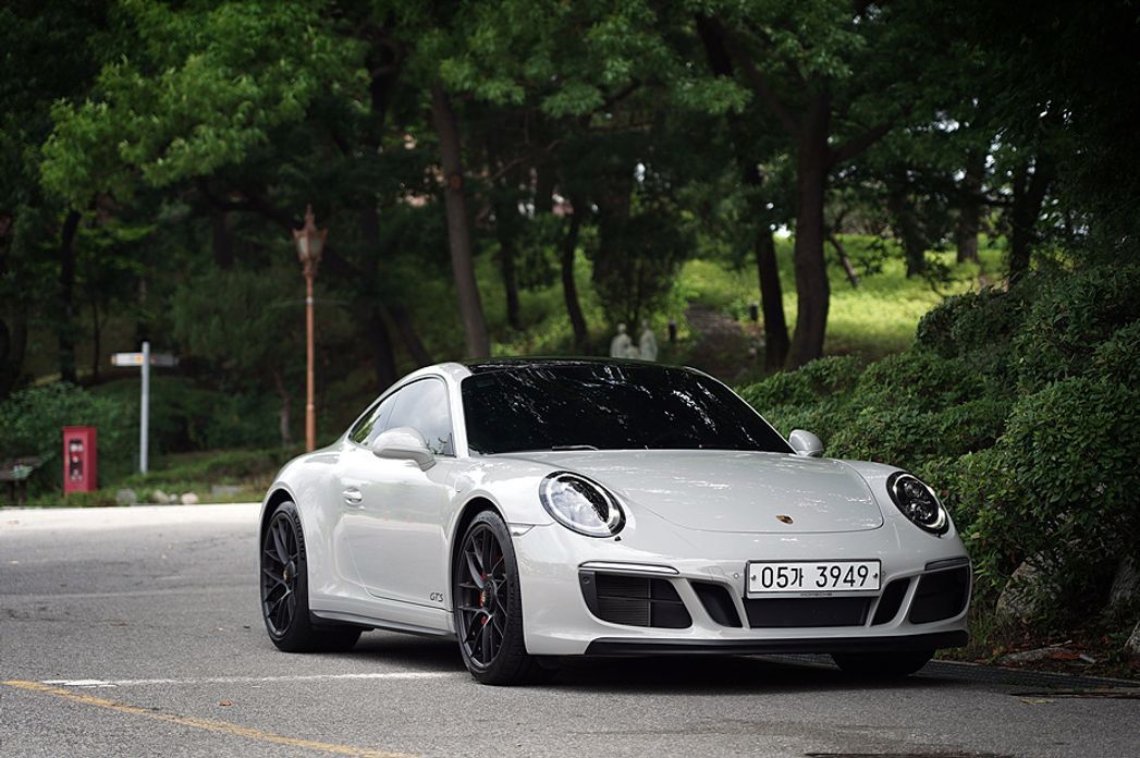 Porsche 911 2019