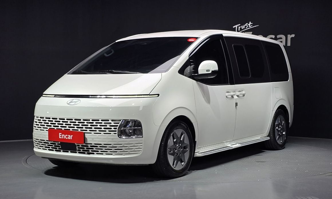 Hyundai Staria 2025