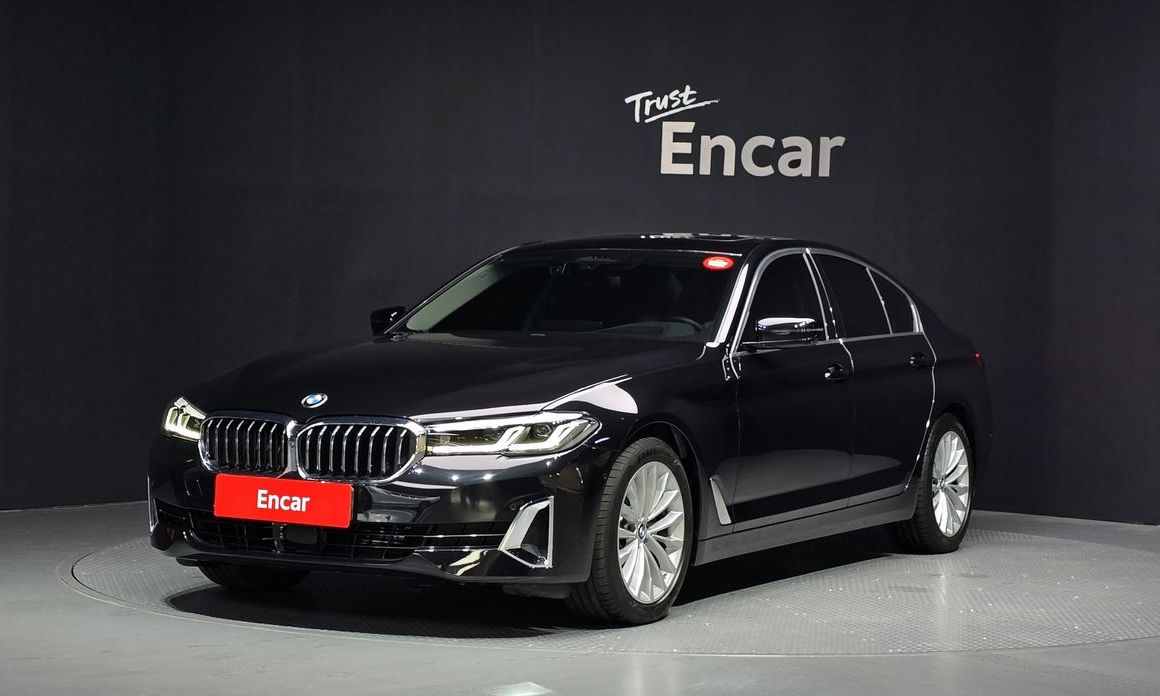 BMW 5-Series 2023