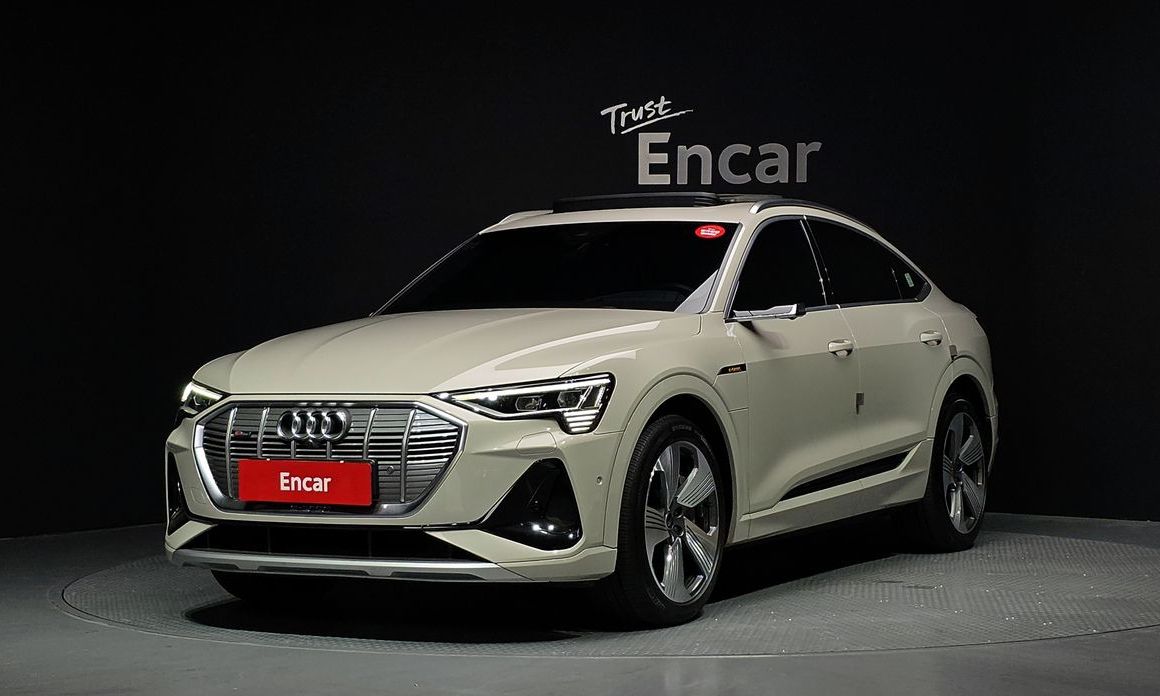 Audi e-tron 2022