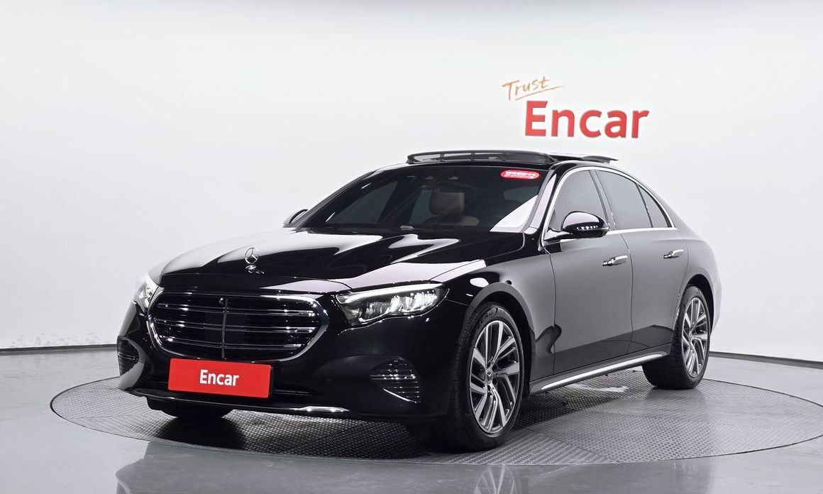 Mercedes-Benz E-Class 2024