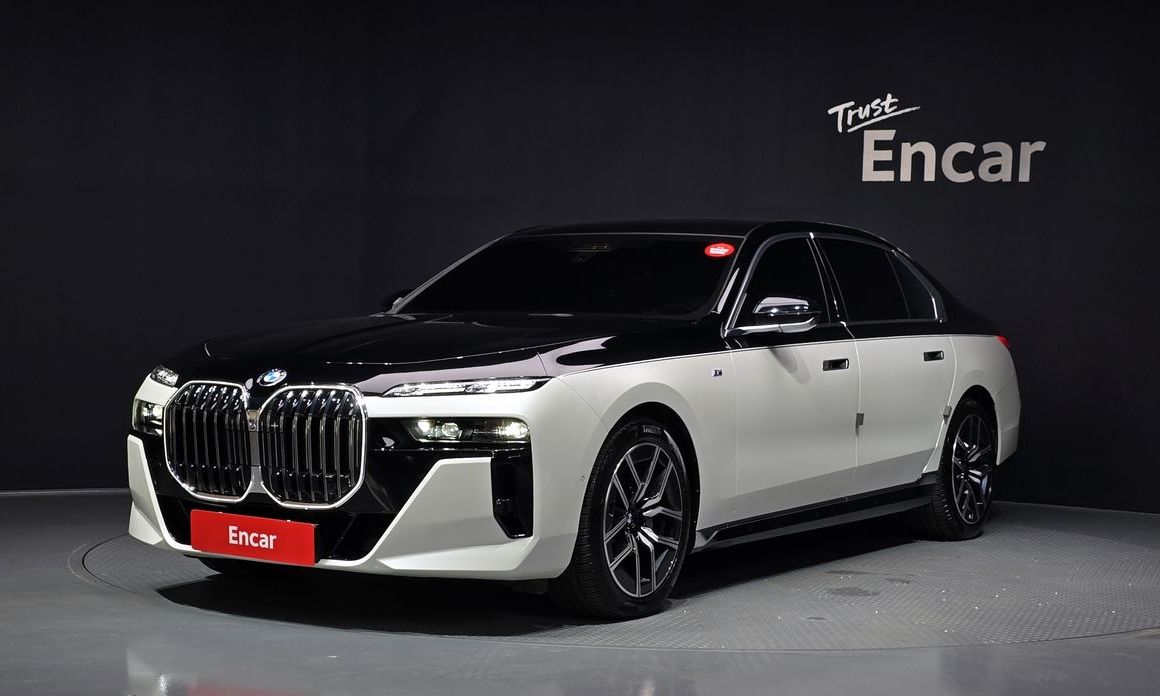 BMW 7-Series 2024