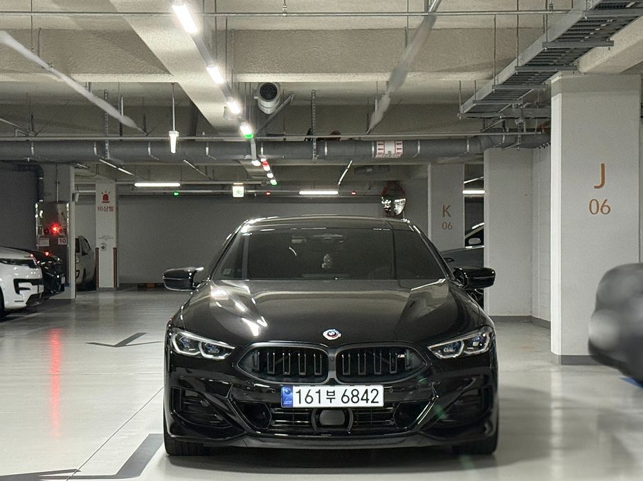 BMW 8-Series 2024