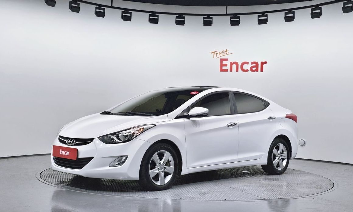 Hyundai AVANTE 2011