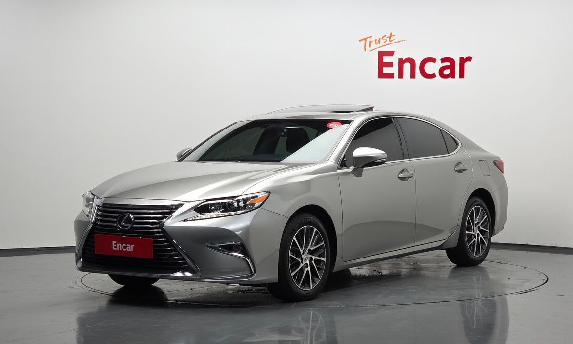 Lexus ES 2016