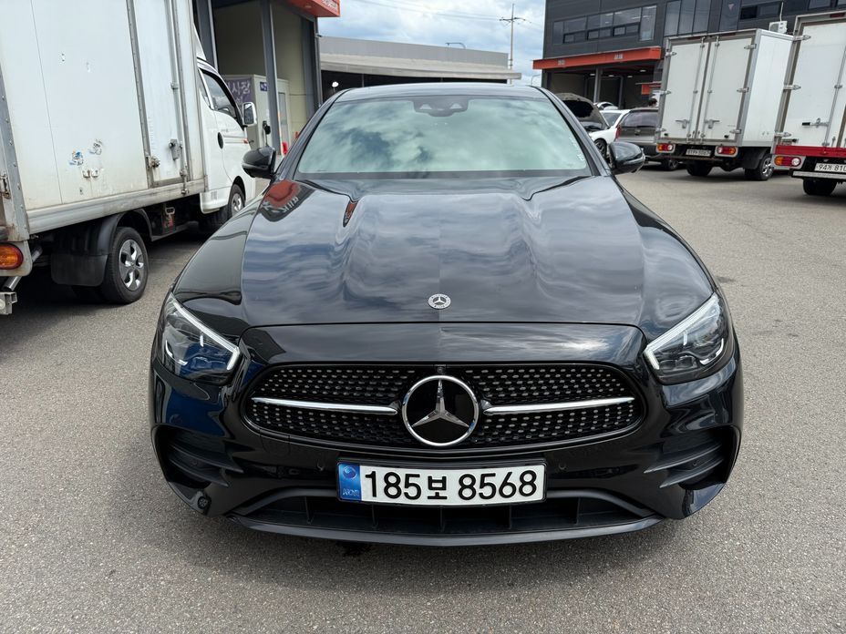 Mercedes-Benz E-Class 2023